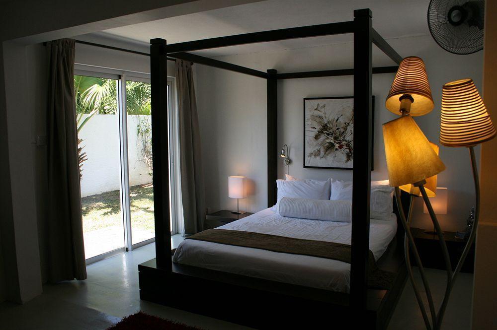 Esprit Libre Restaurant & Guest House Grand Baie Exterior photo